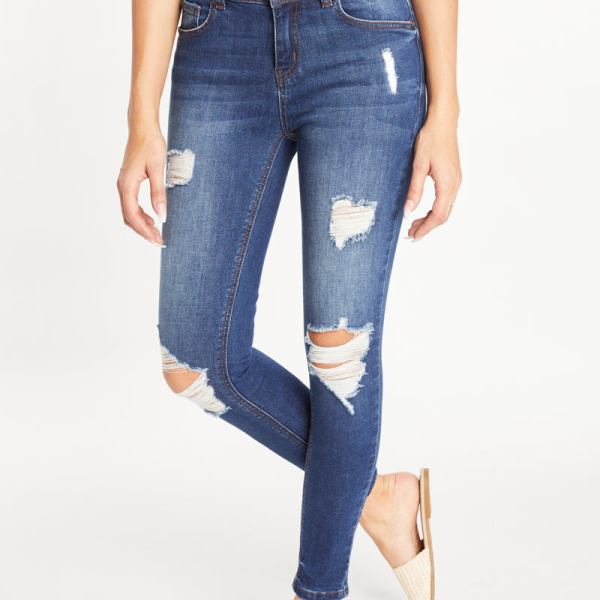 Distressed Denim Skinny Jeans
