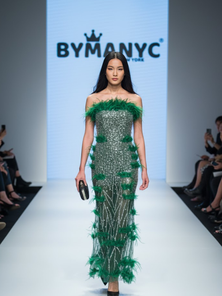 Emerald Sequin and Feather Gala Dress THE BRONX ZOO: Prêt-à -Porter Line BYMANYC ® New York