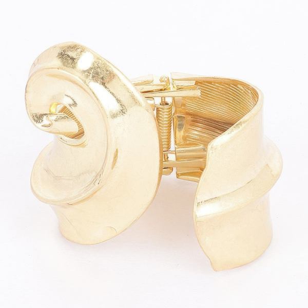 SOHO Sophisticated Alloy Casting Spring Hinge Bracelet: NYFW BYMANYC ® New York