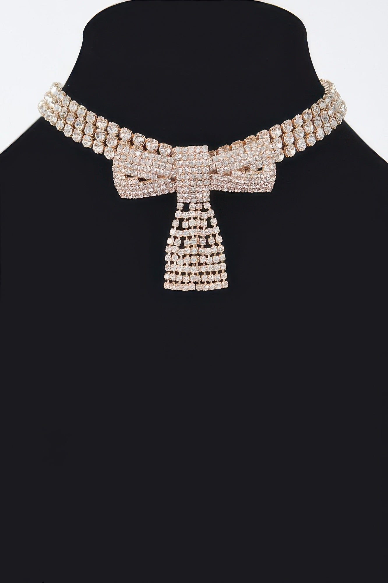 Women's Necklace FIFTH AVE New Collection Prรชt-ร -Porter BYMANYC ยฎ New York