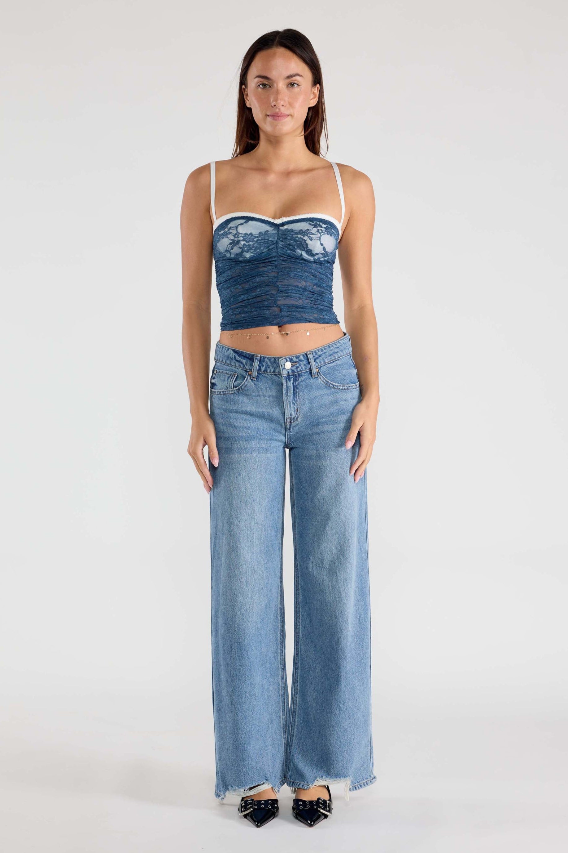 Low Waist Baggy Wide Leg Jeans with Chewed Hem