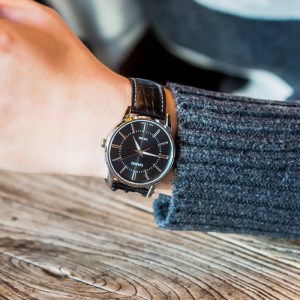 Men's simple fashion classic business quartz watch - Image 1
